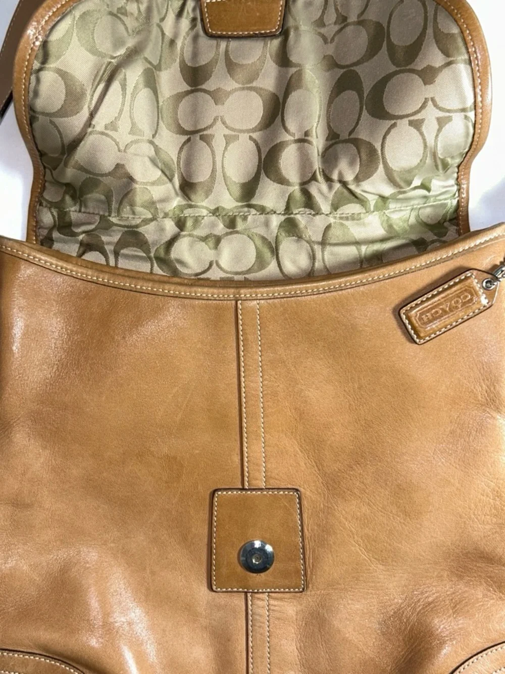 Coach buttery tan